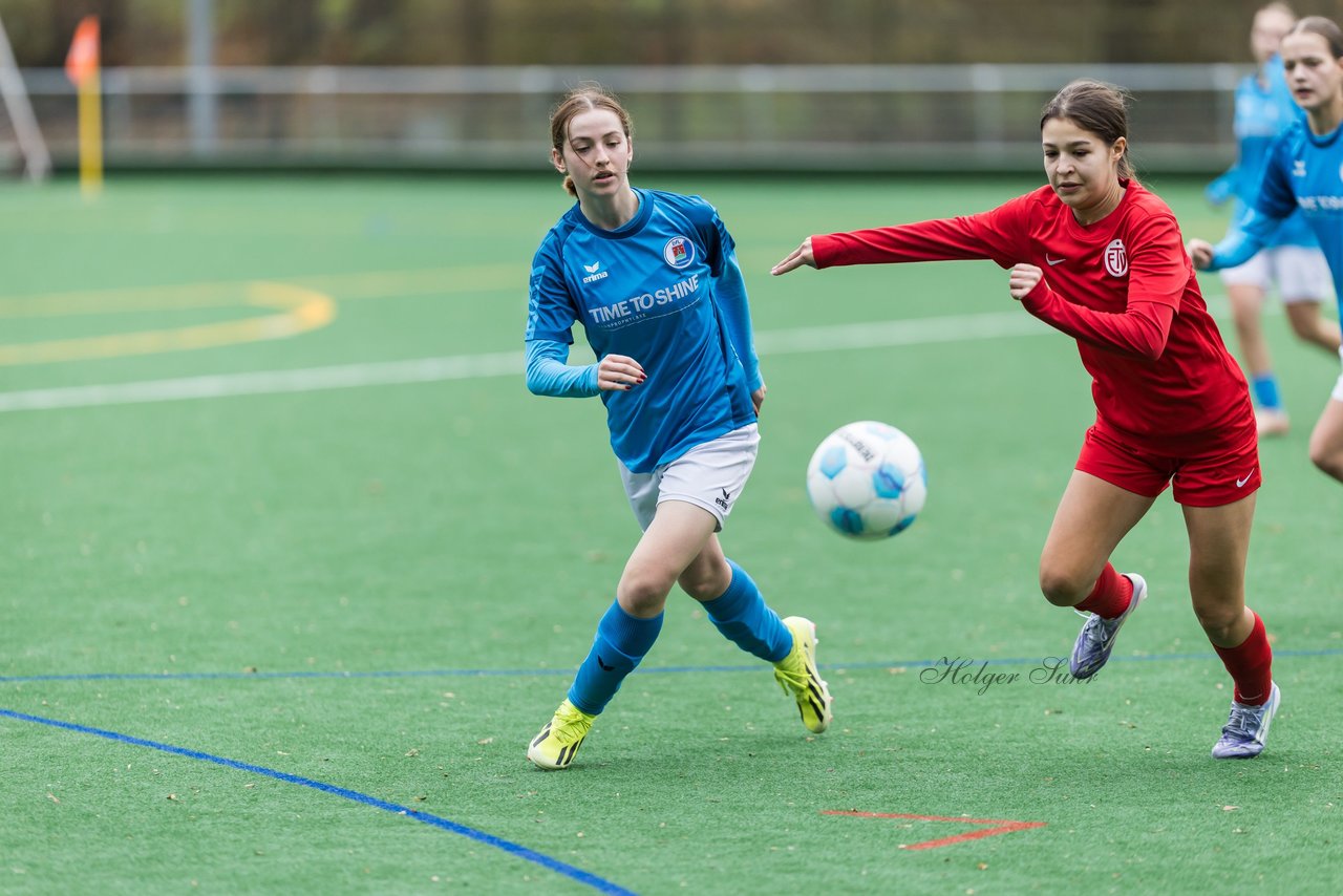 Bild 319 - wBJ VfL Pinneberg - Eimsbuettler TV2 : Ergebnis: 3:5